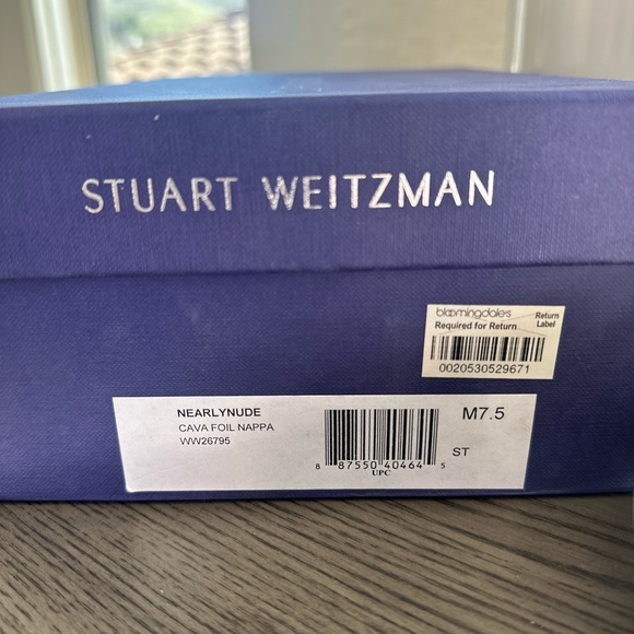 STUART WEITZMAN
NudistCurve metallic leather sandals. Sz 7.5 - Picture 4 of 4